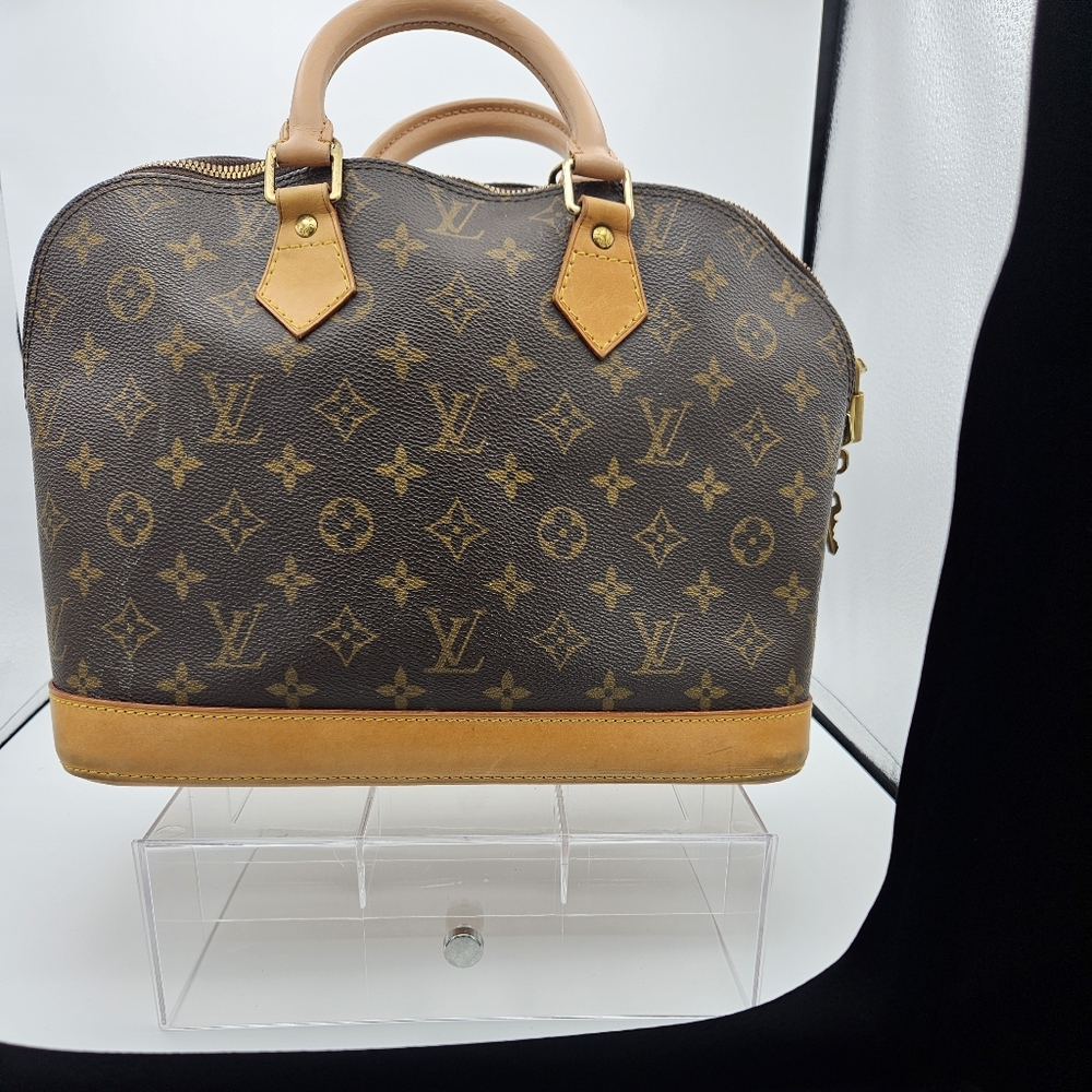 Louis Vuitton Monogram Alma MM Handbag
